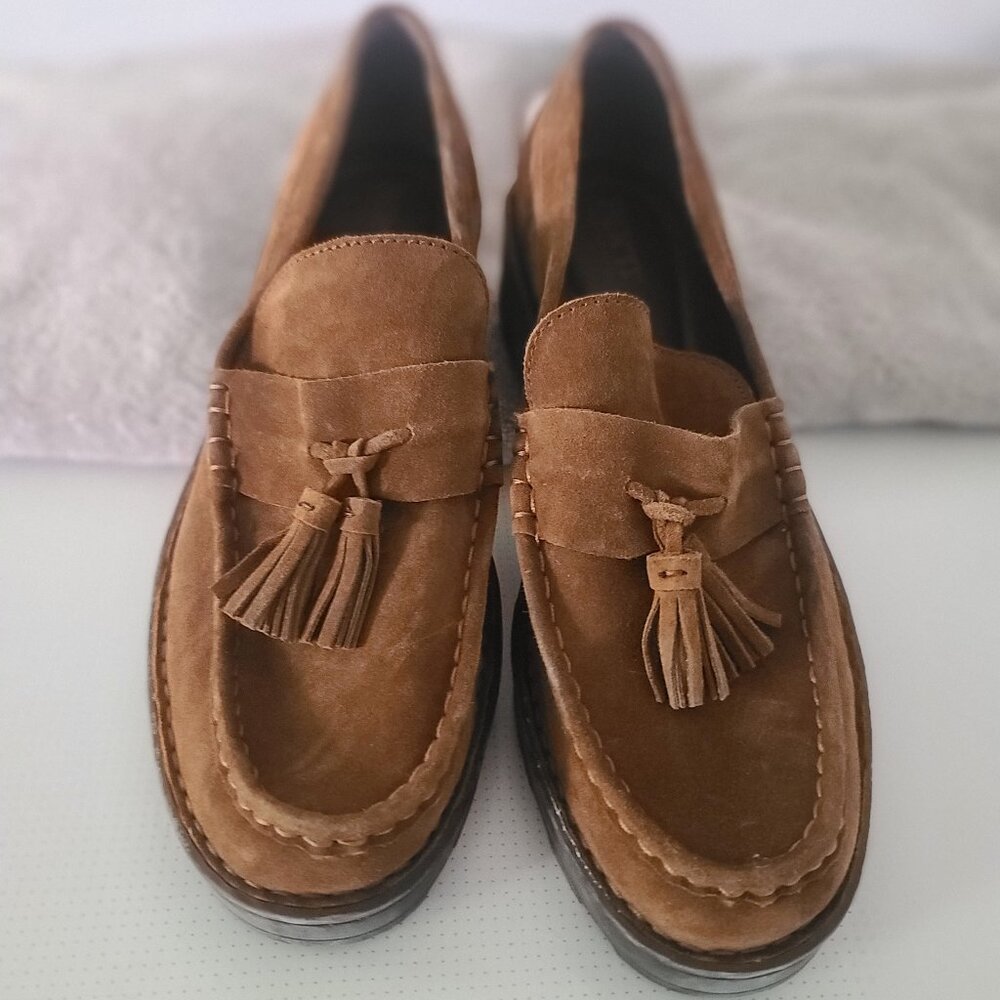 Born Capri loafers size 9.5 Rust,Navy,Purple